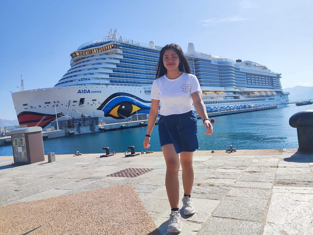 J1 Visa atau Kerja Kapal Pesiar? Perbandingan Gaji, Risiko, Peluang Karier Jangka Panjang