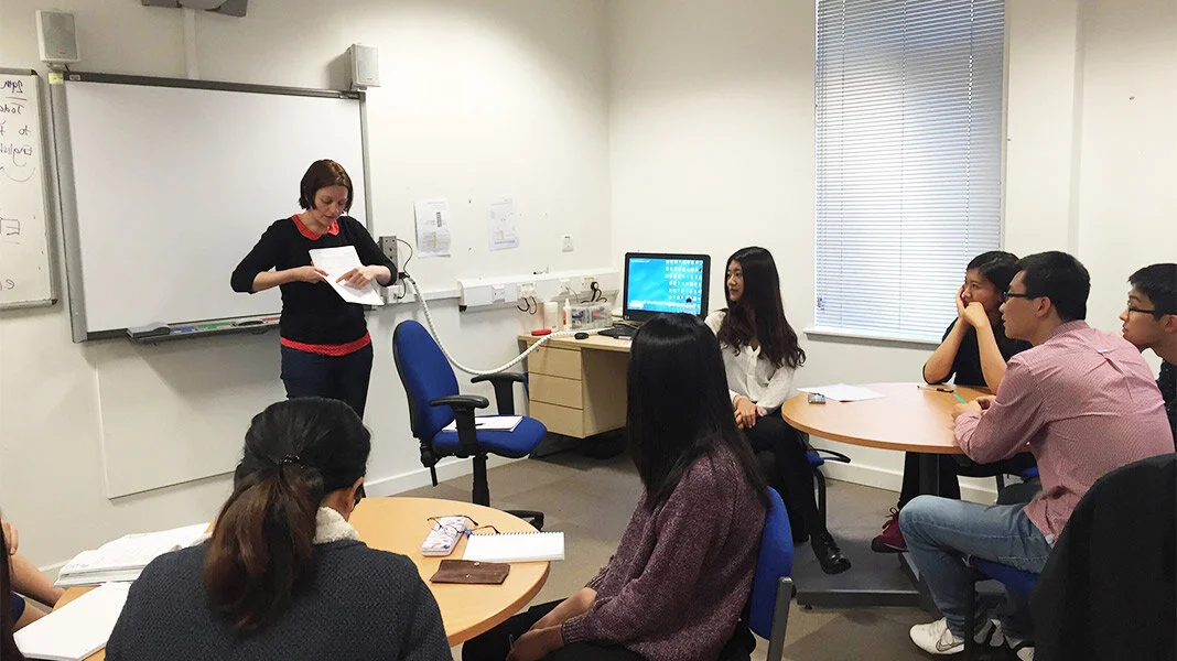 Kursus Bahasa Inggris yang Bisa Cepat Dapat Kerja di Luar Negeri Emang Ada? Ada Dong, Cek Disini